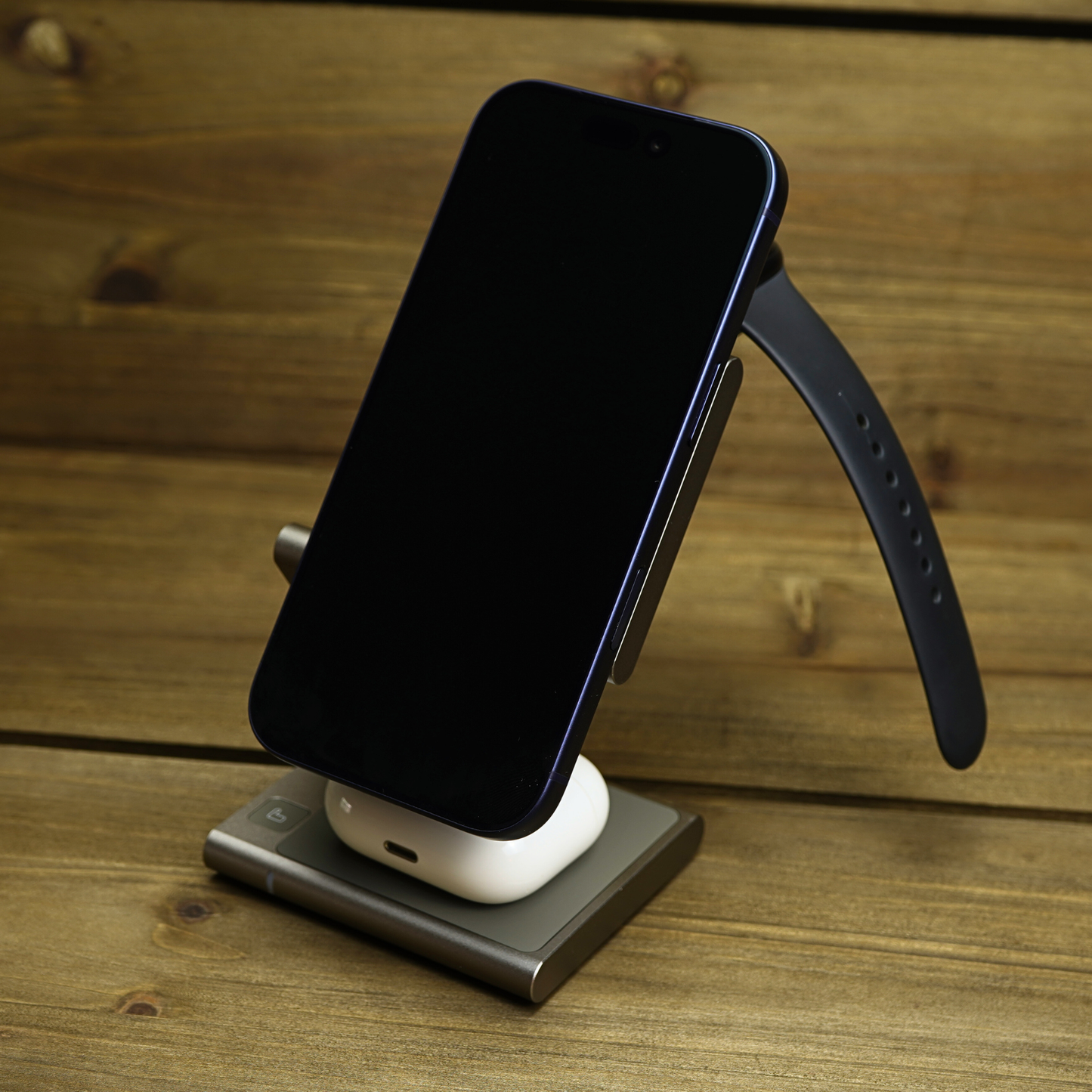 3-in-1 Qi2 Magnetic Charging Hub — Foldable