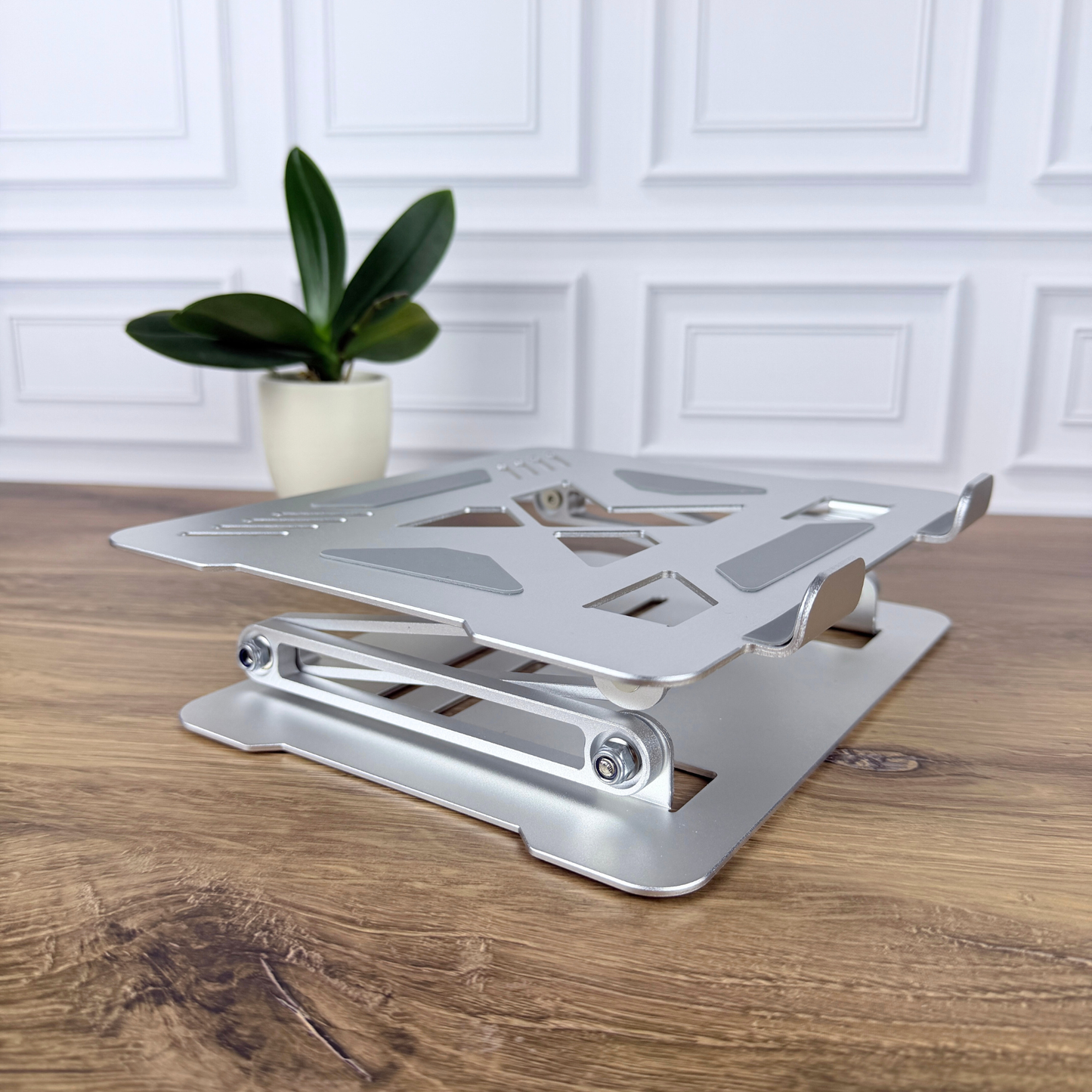 Adjustable Aluminum Laptop Stand (Foldable)